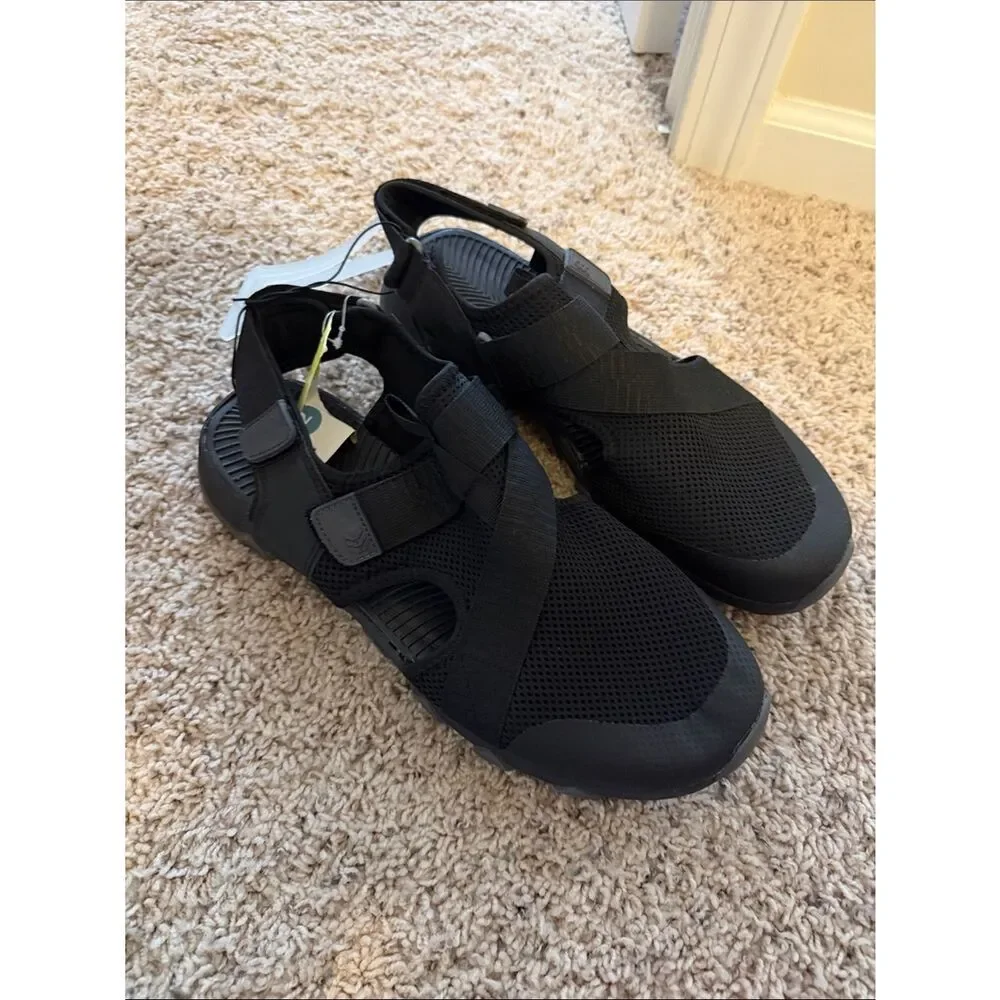 NWT All In Motion Men's Black Water Shoes 12